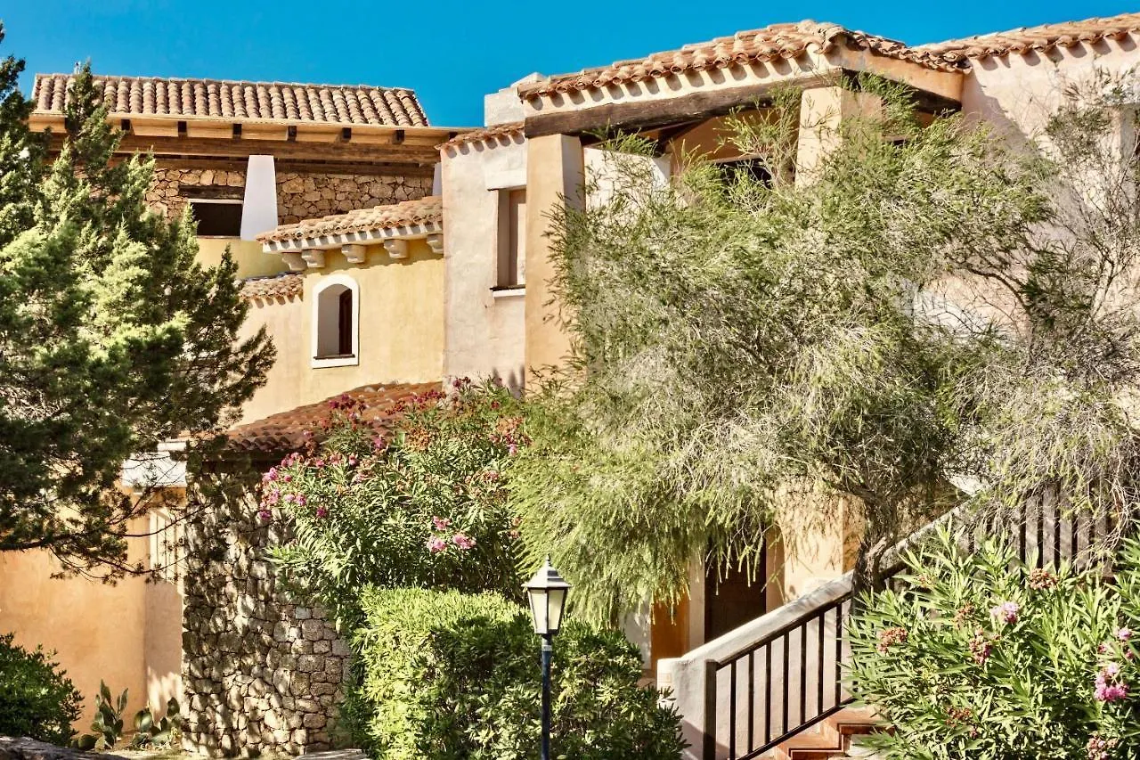 Aparthotel Residence Con Piscina A Liscia Di Vacca, 350 Mt Dal Mare, 3 Km Da Porto Cervo Italien