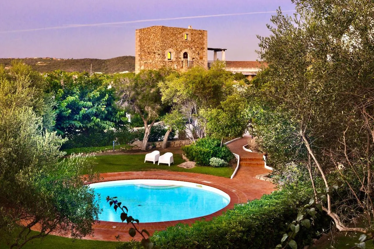 Residence Con Piscina A Liscia Di Vacca, 350 Mt Dal Mare, 3 Km Da Porto Cervo Aparthotel