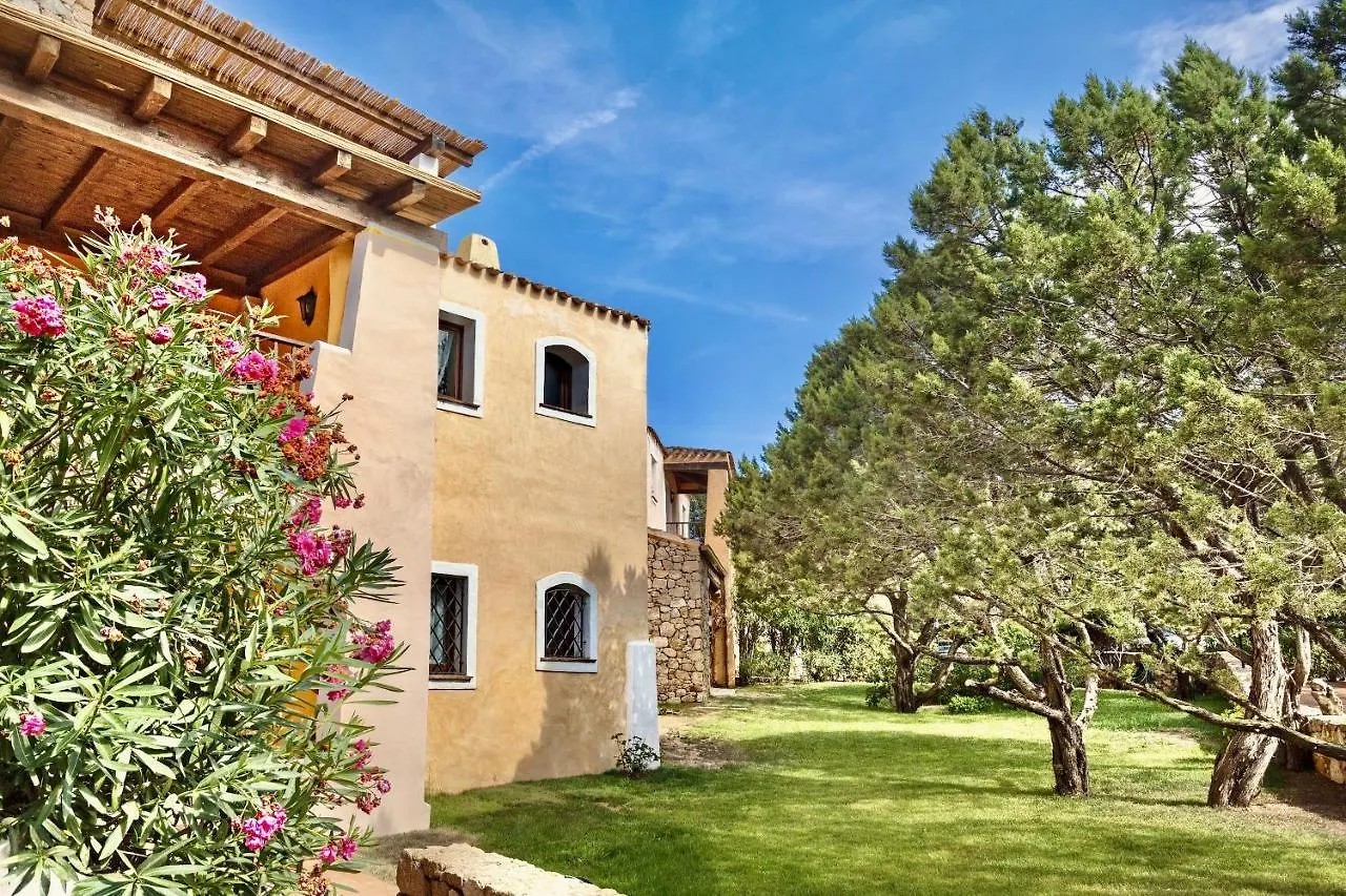 Residence Con Piscina A Liscia Di Vacca, 350 Mt Dal Mare, 3 Km Da Porto Cervo