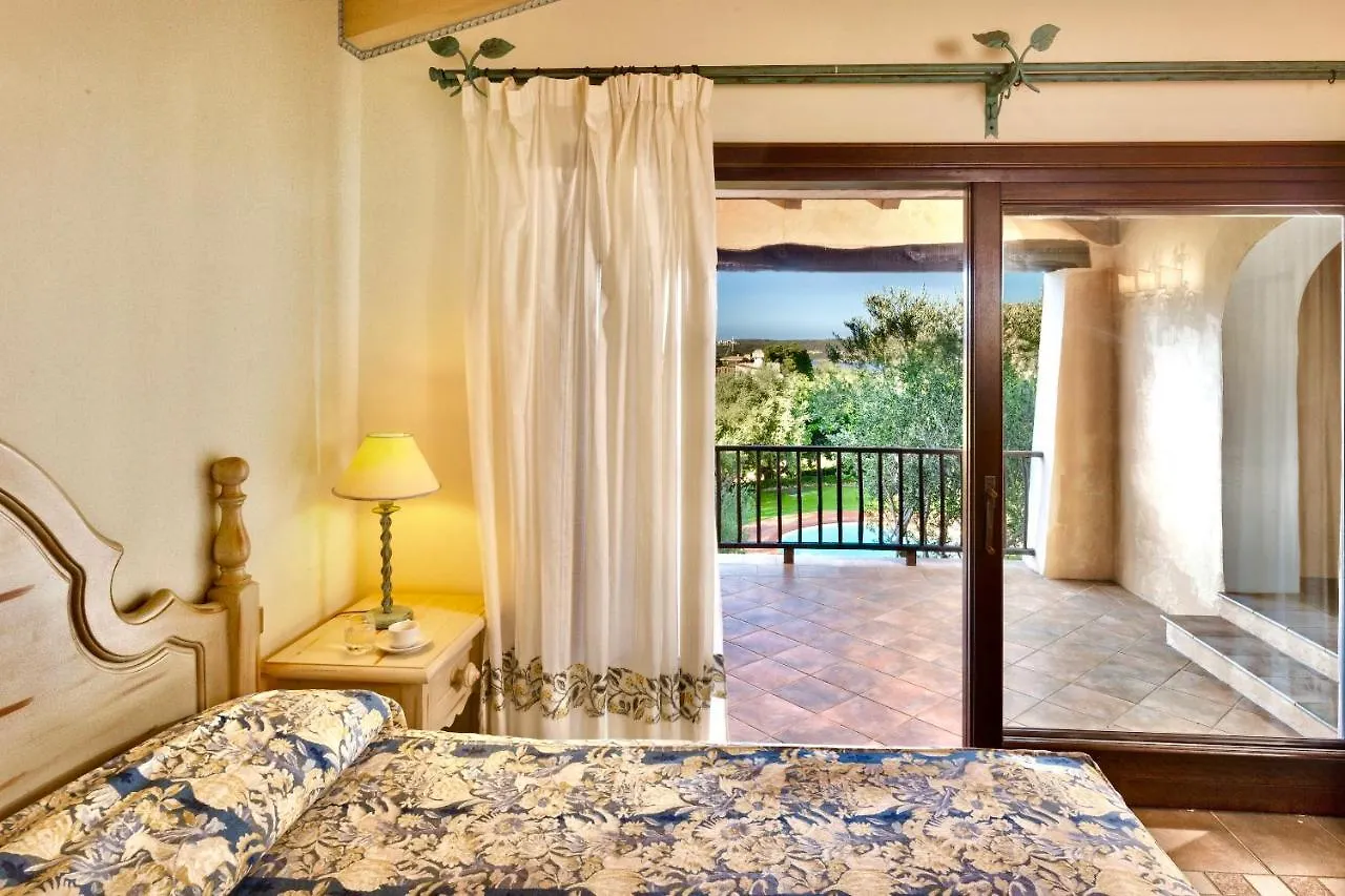 Residence Con Piscina A Liscia Di Vacca, 350 Mt Dal Mare, 3 Km Da Porto Cervo Italy